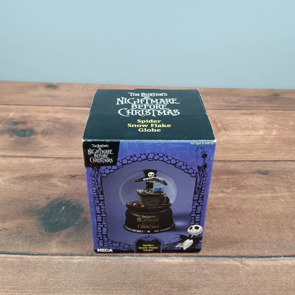 NECA Nightmare Before Christmas Spider Snow Flake Globe‎ Decoration New